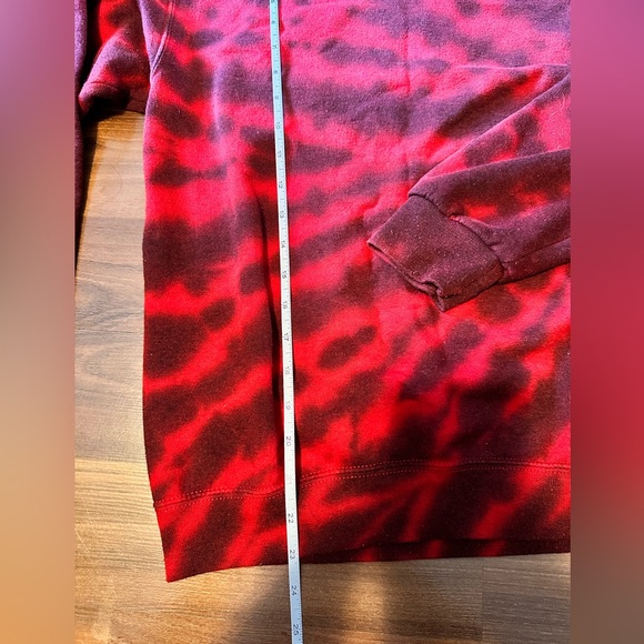 Red Tie Dye Fashion Nova Crew Neck. Size Medium - Picture 4 of 6
